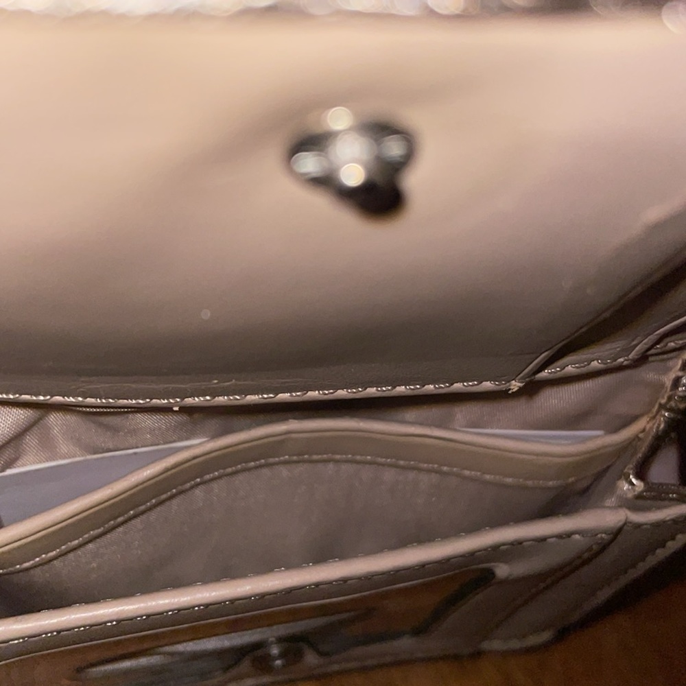 Gold coach card case - Picture 4 of 8